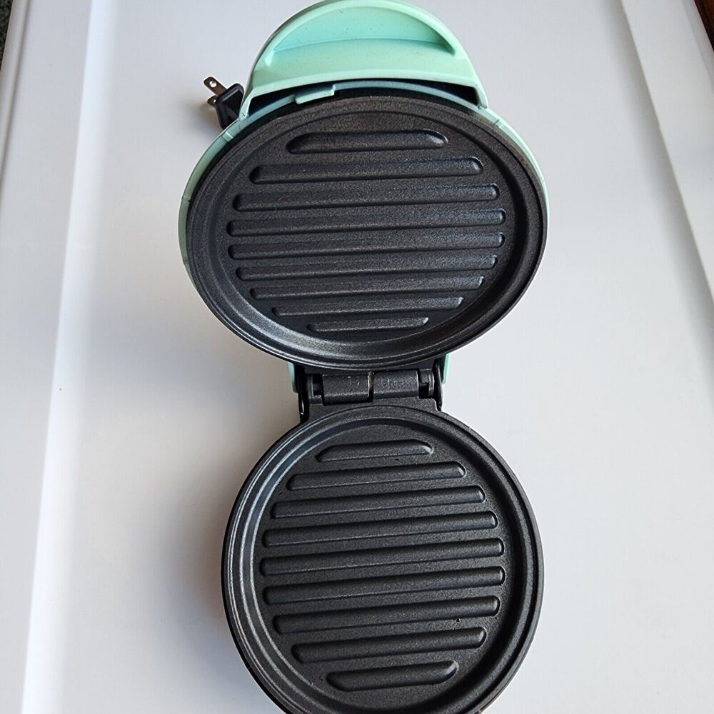 Dash Mini Grill - Picture 4 of 6